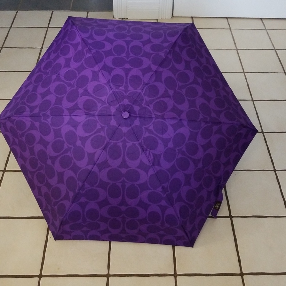 NWOT coach umbrella